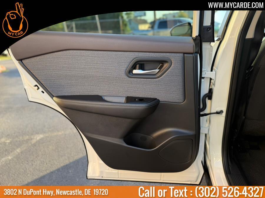 used 2023 Nissan Rogue car, priced at $22,552