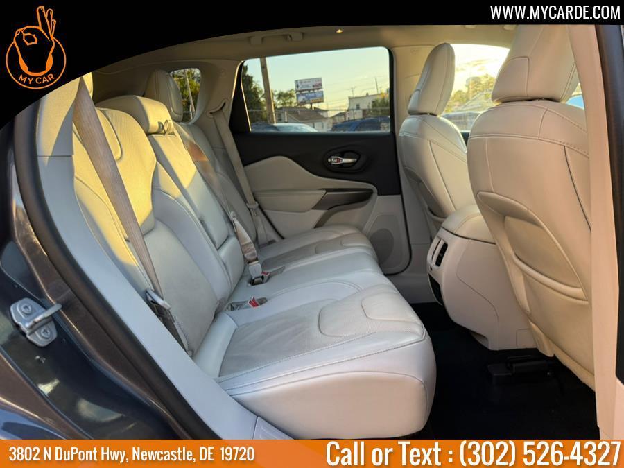 used 2020 Jeep Cherokee car, priced at $16,490