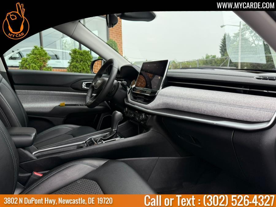 used 2022 Jeep Compass car, priced at $20,287