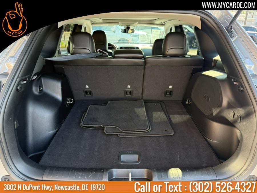 used 2021 Jeep Cherokee car, priced at $22,777