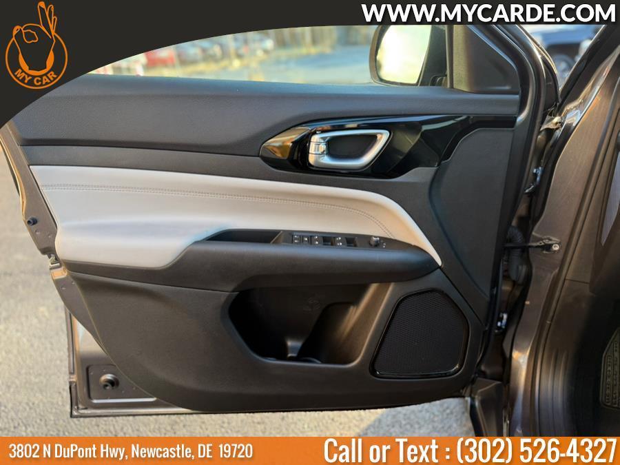 used 2022 Jeep Compass car, priced at $24,212