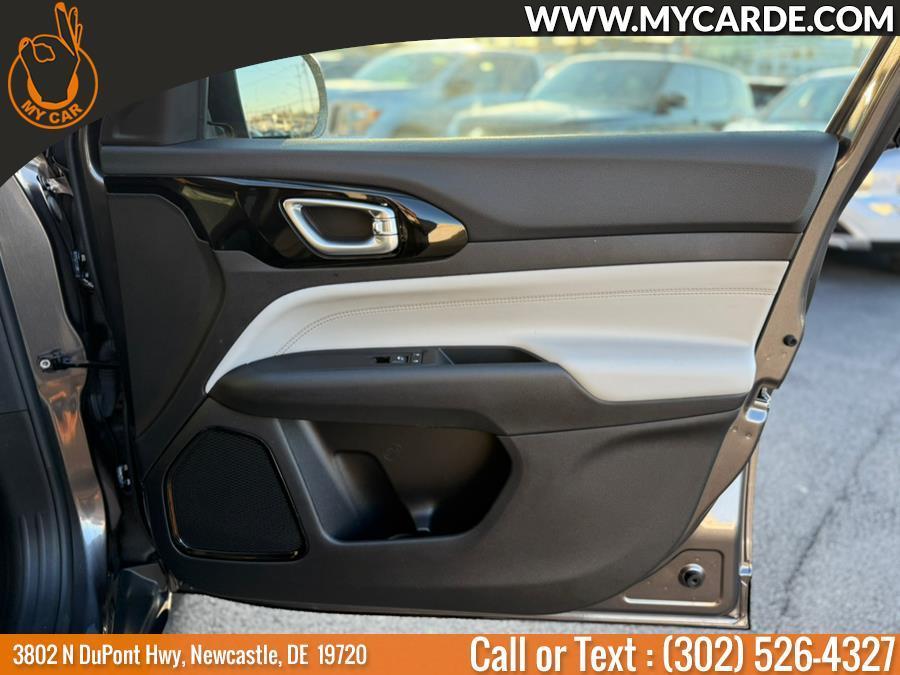 used 2022 Jeep Compass car, priced at $24,212