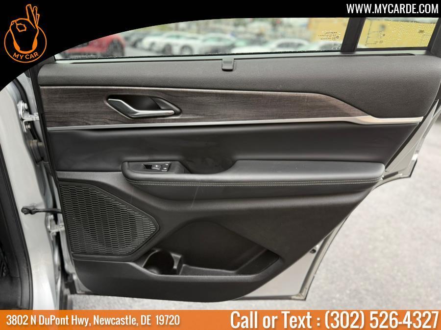 used 2024 Jeep Grand Cherokee L car, priced at $32,957