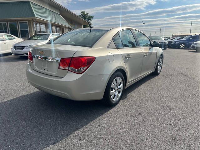 used 2014 Chevrolet Cruze car, priced at $9,900