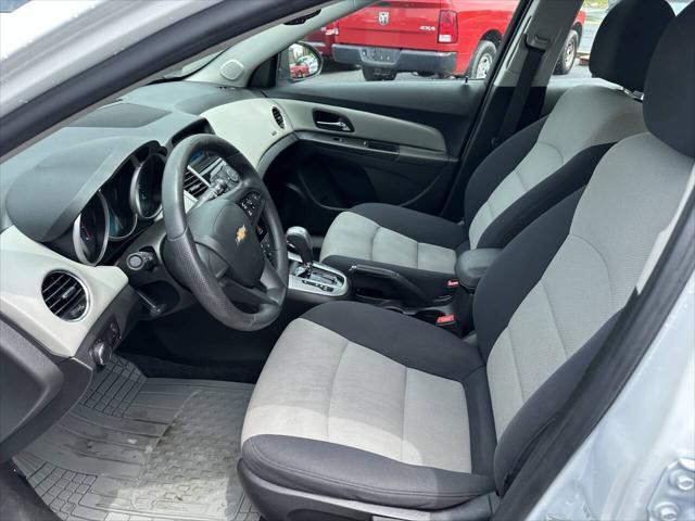 used 2016 Chevrolet Cruze Limited car, priced at $8,500