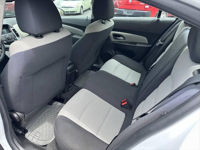 used 2016 Chevrolet Cruze Limited car, priced at $8,500