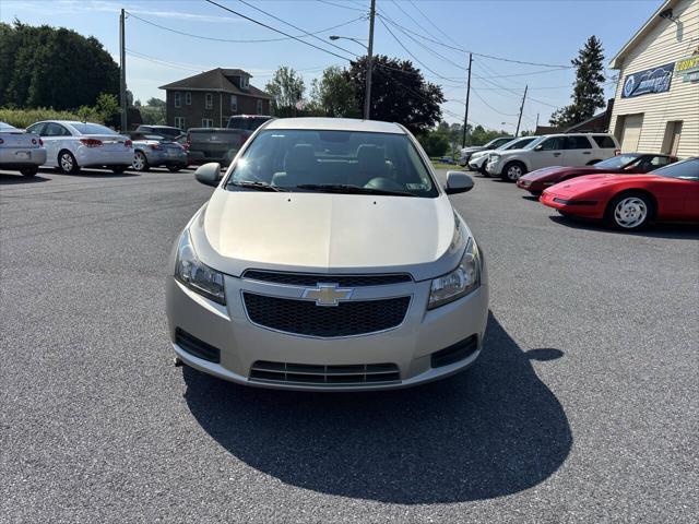 used 2013 Chevrolet Cruze car, priced at $9,900
