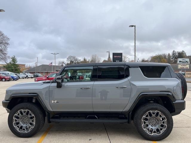 new 2025 GMC HUMMER EV car