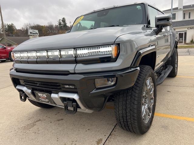 new 2025 GMC HUMMER EV car