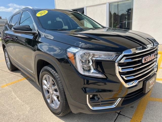 used 2024 GMC Terrain car, priced at $28,500