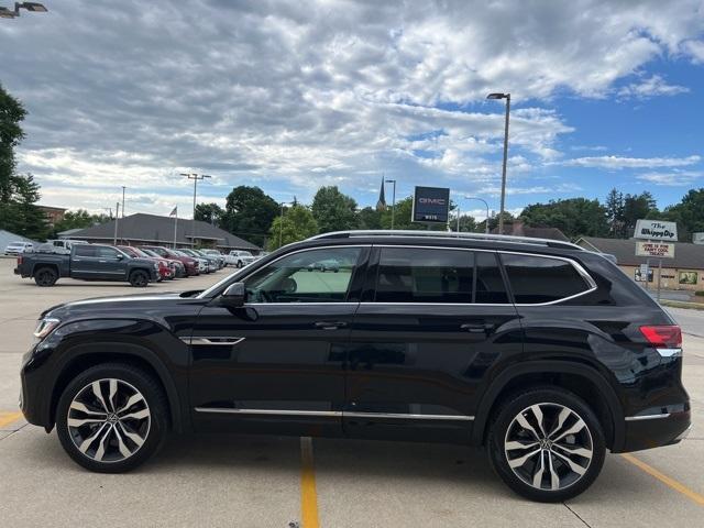 used 2023 Volkswagen Atlas car, priced at $40,000