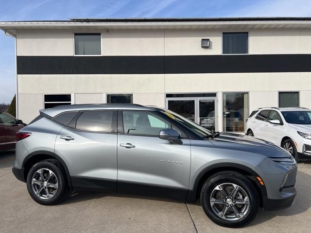 used 2024 Chevrolet Blazer car, priced at $31,400