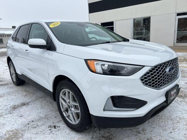 used 2024 Ford Edge car, priced at $26,500