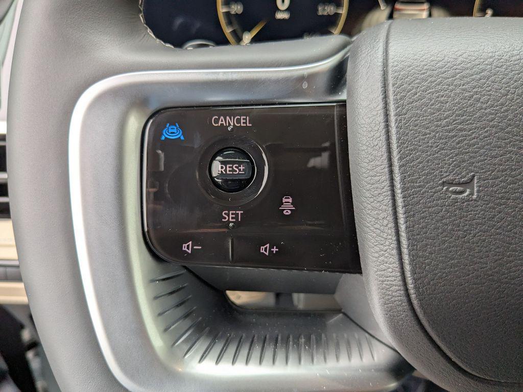 new 2025 INFINITI QX80 car, priced at $83,901