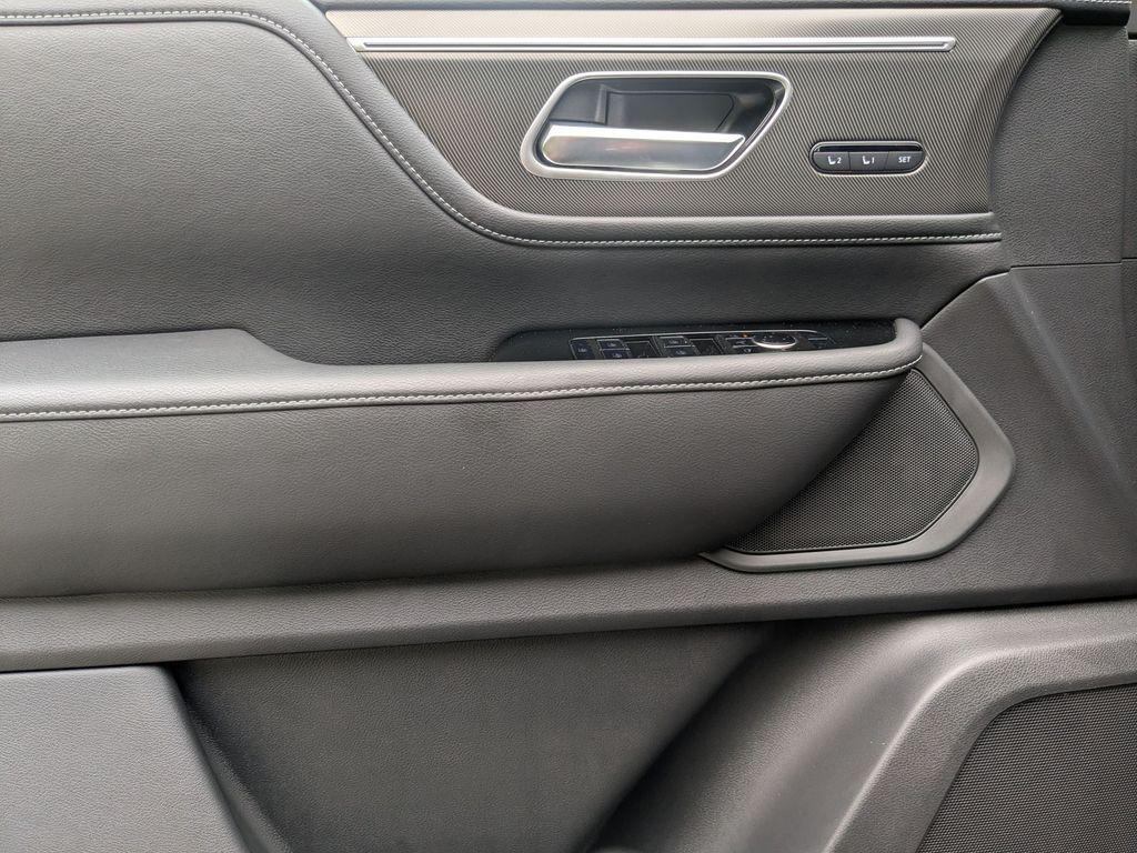 new 2025 INFINITI QX80 car, priced at $83,198