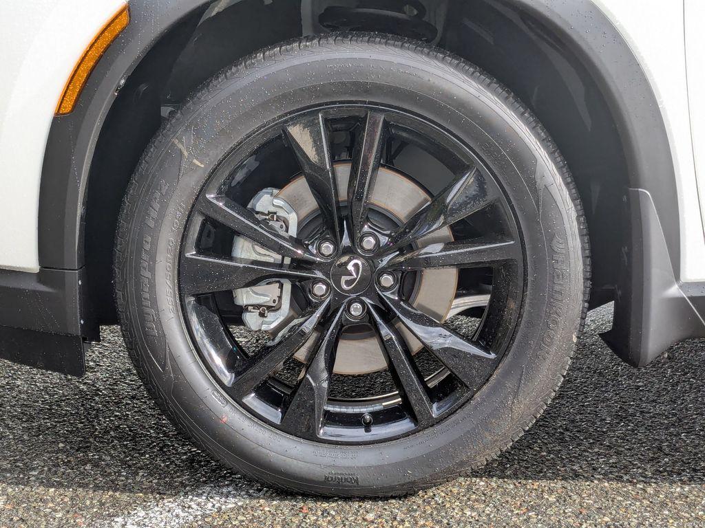 used 2025 INFINITI QX60 car, priced at $46,688