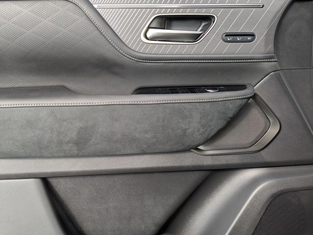 new 2026 INFINITI QX80 car, priced at $116,860