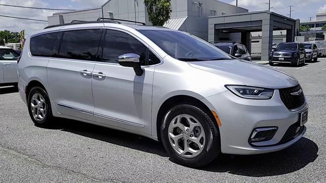 used 2023 Chrysler Pacifica car, priced at $44,944