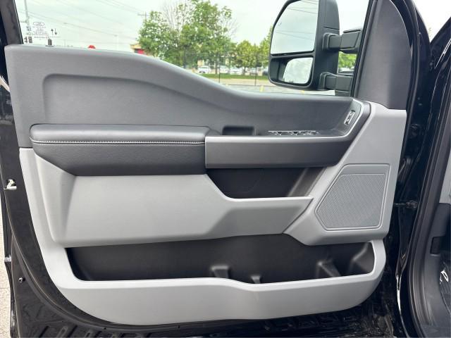 new 2025 Ford F-250 car, priced at $62,279
