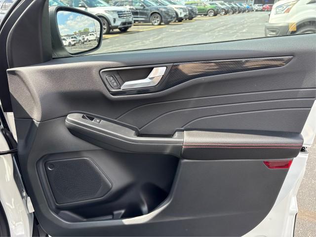 new 2025 Ford Escape car, priced at $37,914