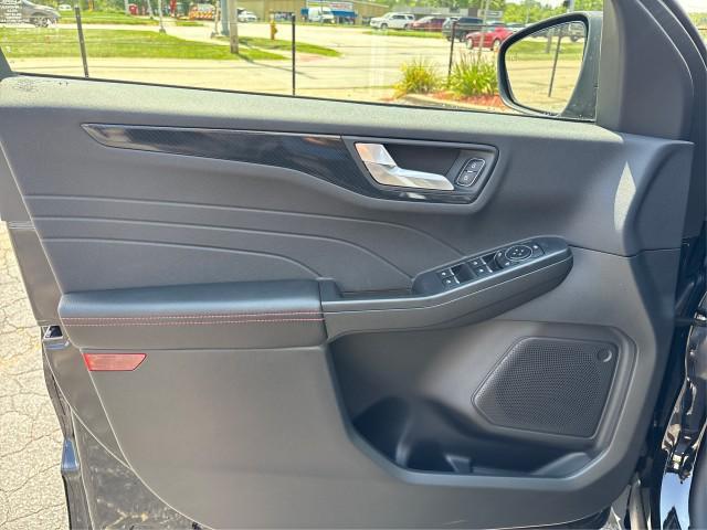 new 2025 Ford Escape car, priced at $35,290