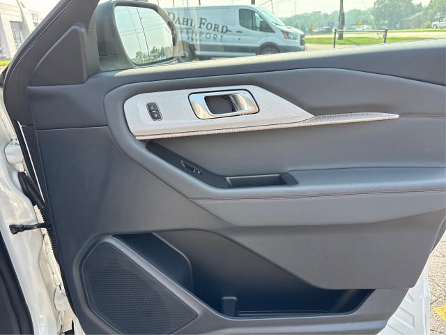 new 2025 Ford Explorer car, priced at $42,750