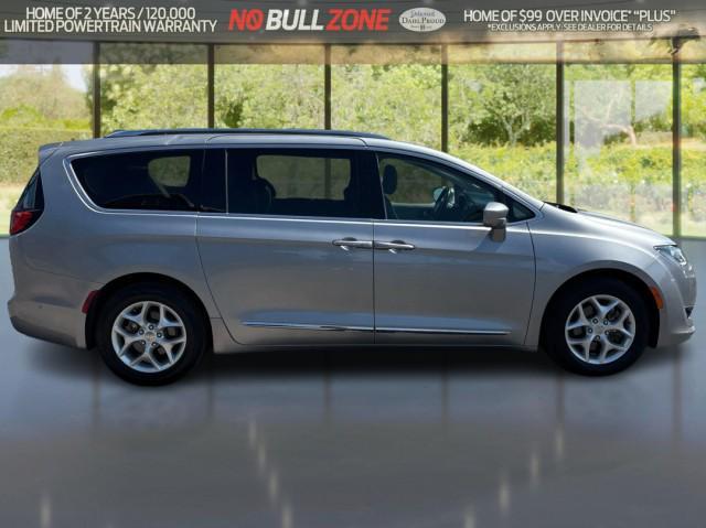 used 2018 Chrysler Pacifica car, priced at $15,081