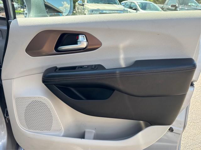 used 2018 Chrysler Pacifica car, priced at $15,081
