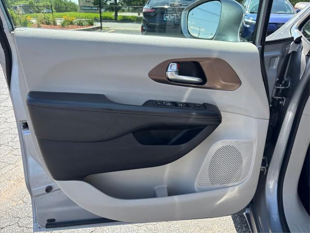 used 2018 Chrysler Pacifica car, priced at $15,081