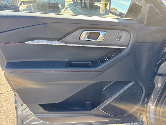 used 2025 Ford Explorer car, priced at $44,516