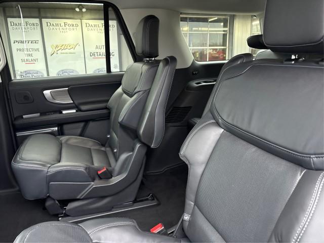 new 2025 Ford Expedition car, priced at $85,345