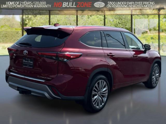 used 2021 Toyota Highlander car, priced at $39,405