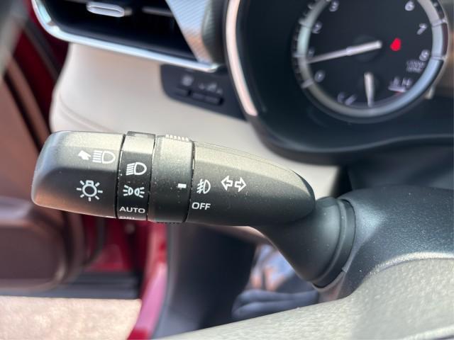 used 2021 Toyota Highlander car, priced at $39,405