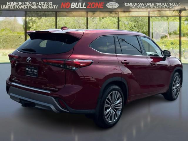used 2021 Toyota Highlander car, priced at $39,405