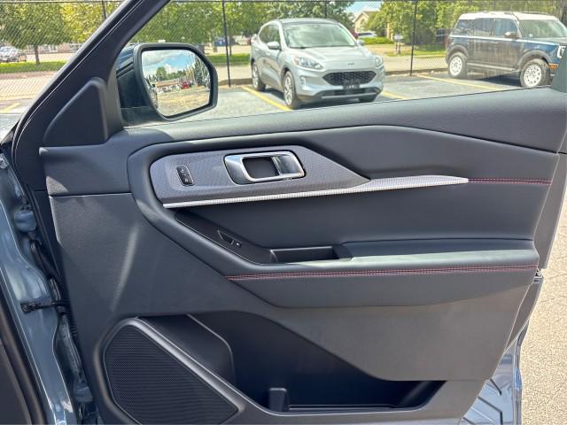 new 2025 Ford Explorer car, priced at $48,843