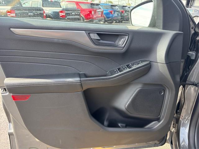 new 2025 Ford Escape car, priced at $33,528