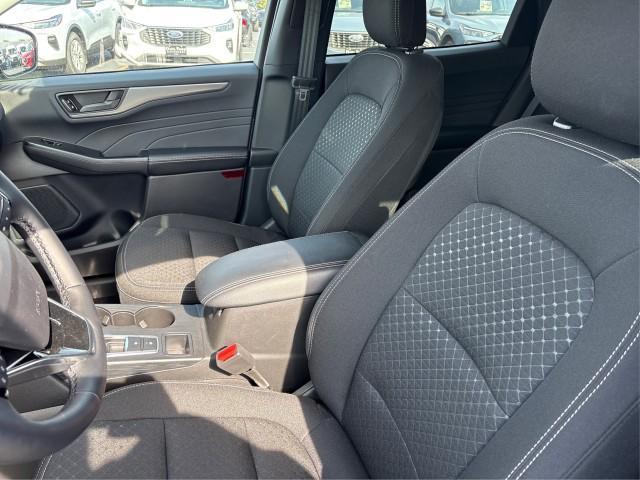 new 2025 Ford Escape car, priced at $33,528