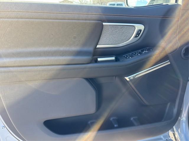 new 2025 Ford Expedition car, priced at $84,735