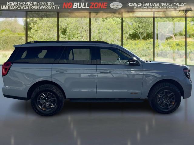 new 2025 Ford Expedition car, priced at $84,735