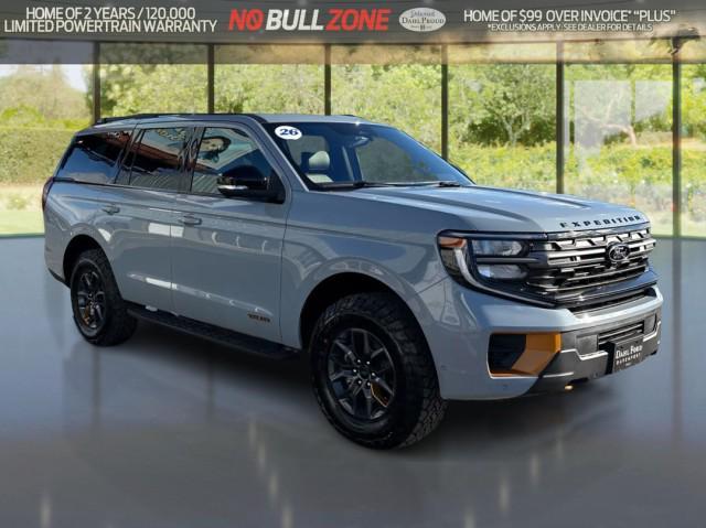 new 2025 Ford Expedition car, priced at $84,735