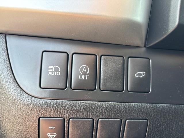 used 2019 Toyota Highlander car, priced at $30,255