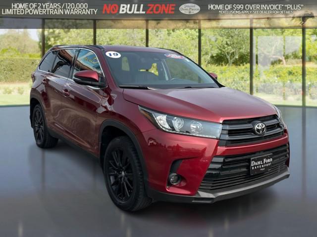 used 2019 Toyota Highlander car, priced at $29,817