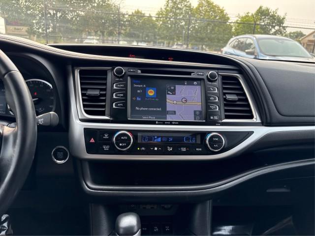 used 2019 Toyota Highlander car, priced at $30,255