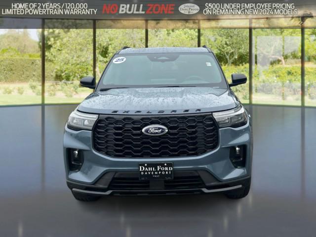 new 2025 Ford Explorer car, priced at $49,286