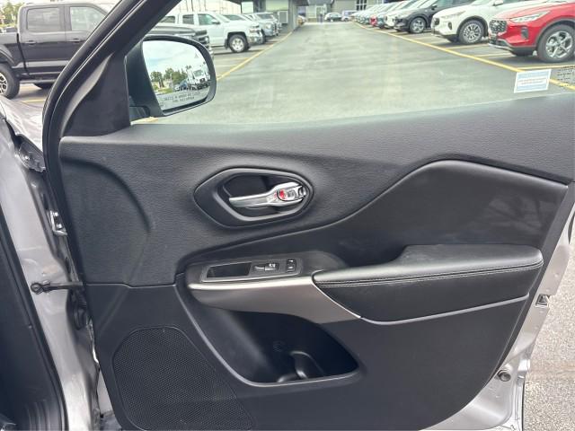 used 2019 Jeep Cherokee car, priced at $18,459