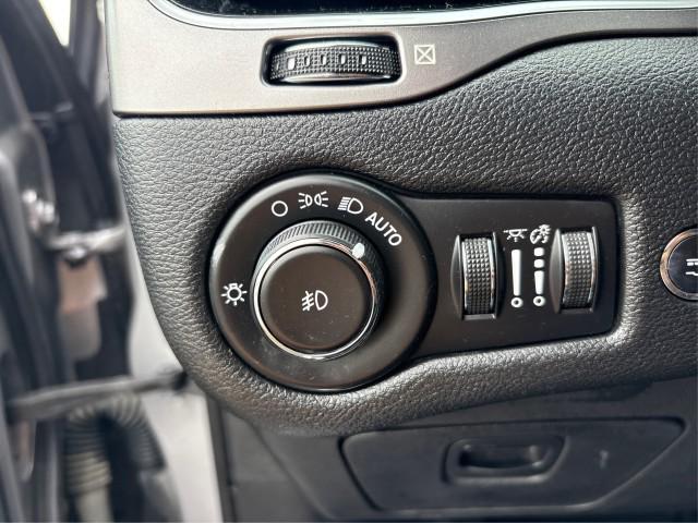 used 2019 Jeep Cherokee car, priced at $18,459