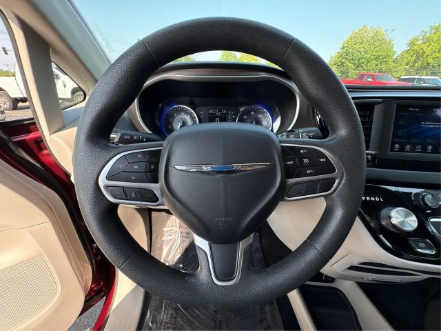 used 2018 Chrysler Pacifica car, priced at $15,966