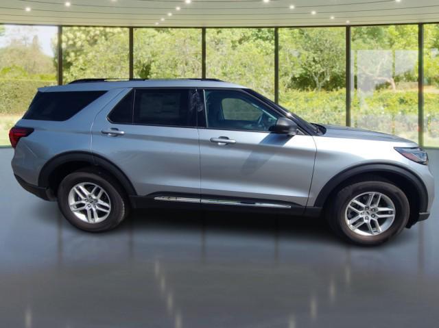new 2025 Ford Explorer car, priced at $40,255