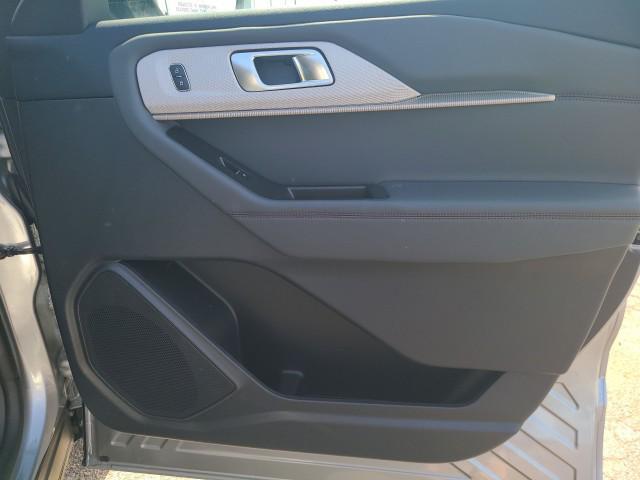 new 2025 Ford Explorer car, priced at $41,608