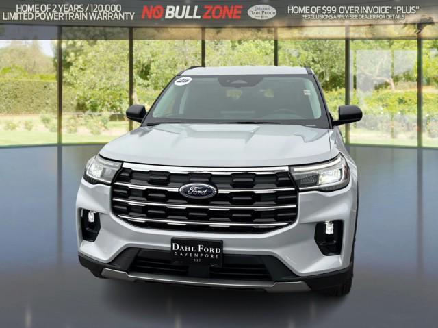 new 2025 Ford Explorer car, priced at $47,704
